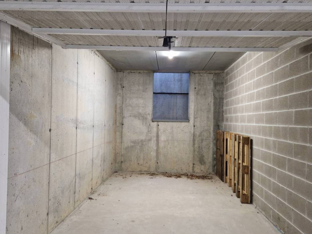 Box / garage a Lazise in Via degli Alpini - Foto 3