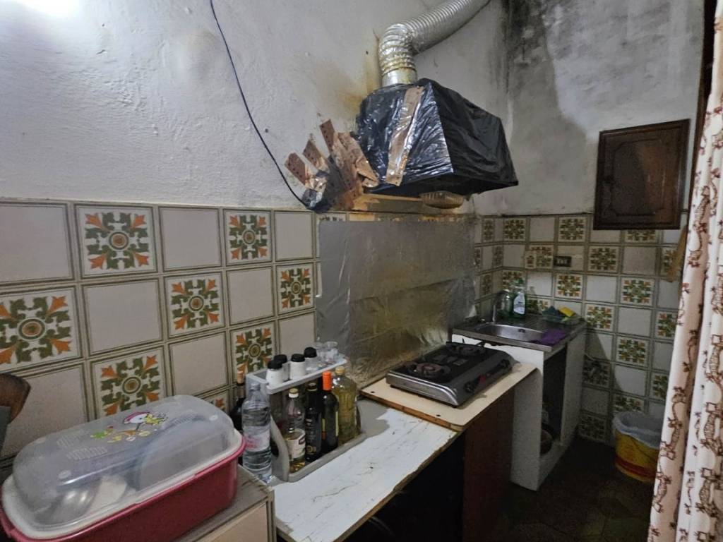 Casa indipendente a Campi bisenzio in Via Alessandro Volta - Foto 2