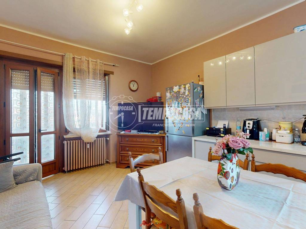 Appartamento a Settimo torinese in Via Alessandro Volta, 8 - Foto 2