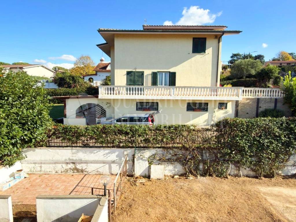 Villetta a schiera a Guidonia montecelio in Via Monginevro, 12 - Foto 2