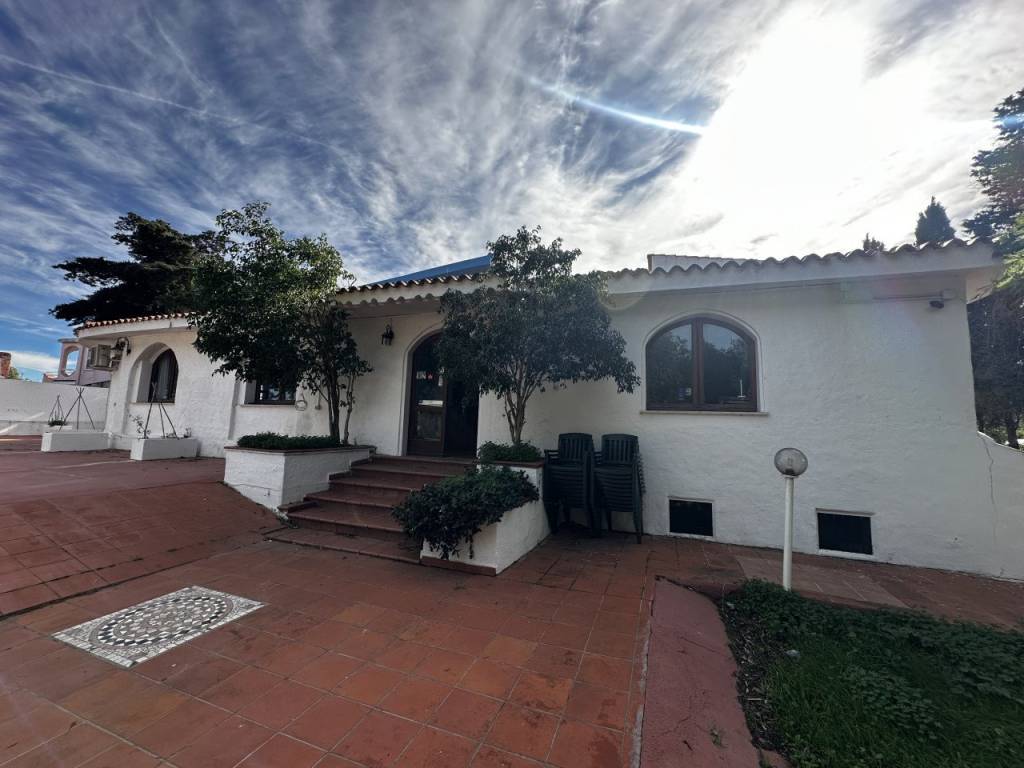 Palazzo / stabile a Posada in via londra - Foto 2