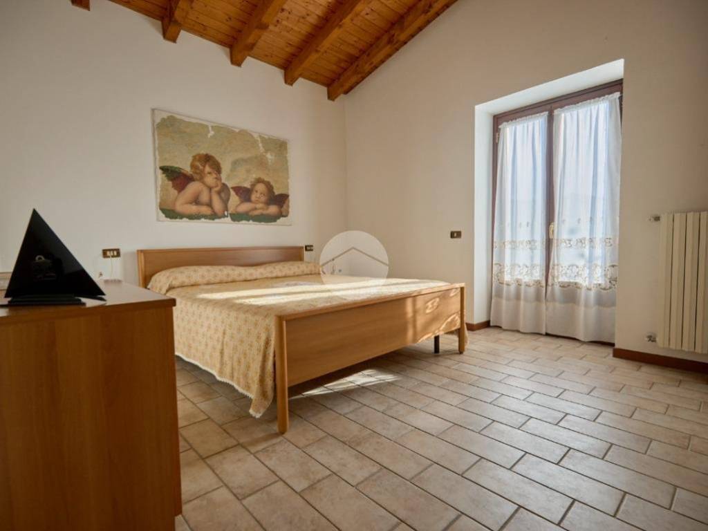 Villa a Grone in Vicinale Di Bell`Uomo - Foto 4