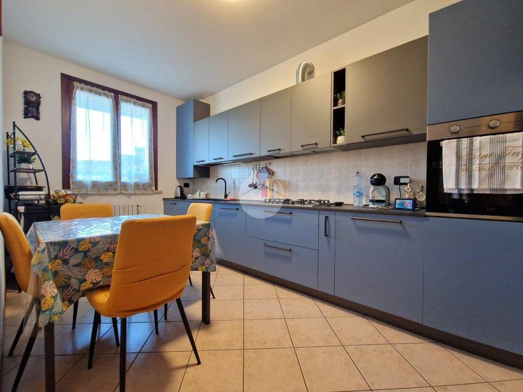 Appartamento a Borgo virgilio in VIA NUVOLARI, 39 - Foto 2