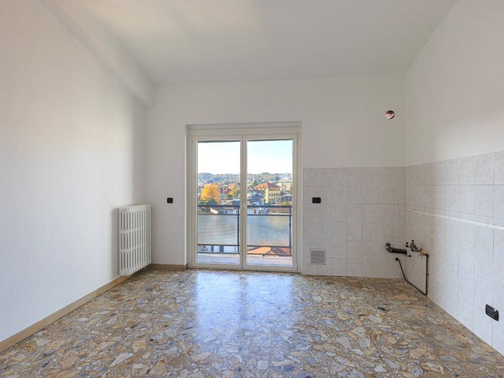 Appartamento a Arona in Via Torino, 29 - Foto 3