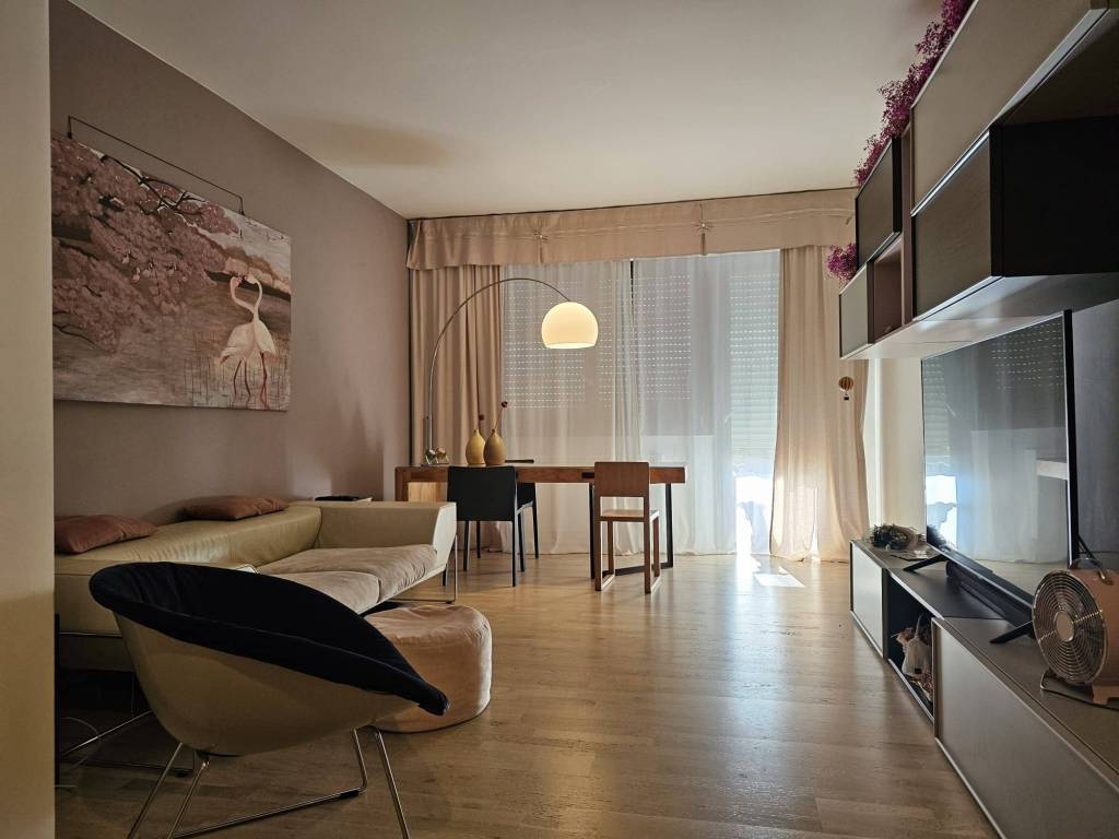 Appartamento a Como in Via Grazia Deledda - Foto 2