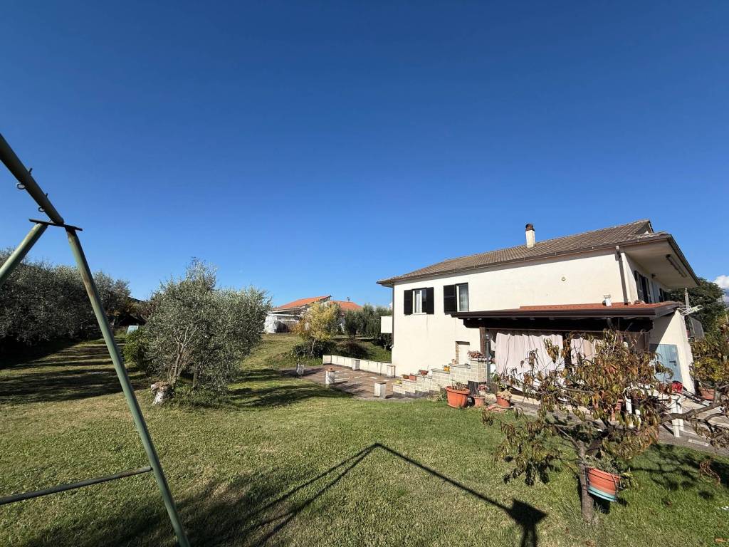 Villa a Alatri in Via Mediana Arillette - Foto 3