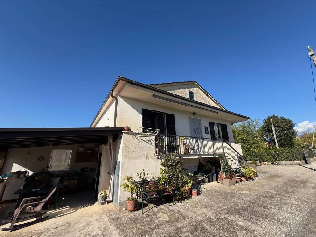 Villa a Alatri in Via Mediana Arillette - Foto 4
