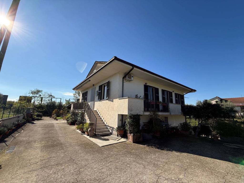 Villa a Alatri in Via Mediana Arillette - Foto 5