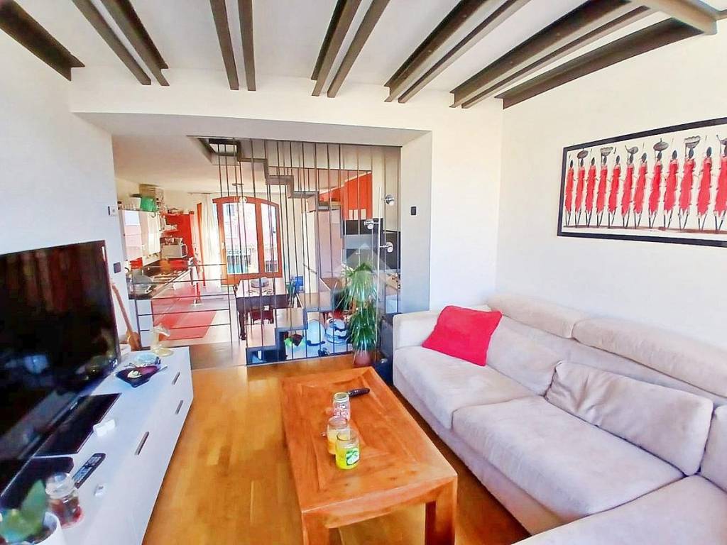 Appartamento a Angera in via Roma, 4 - Foto 4