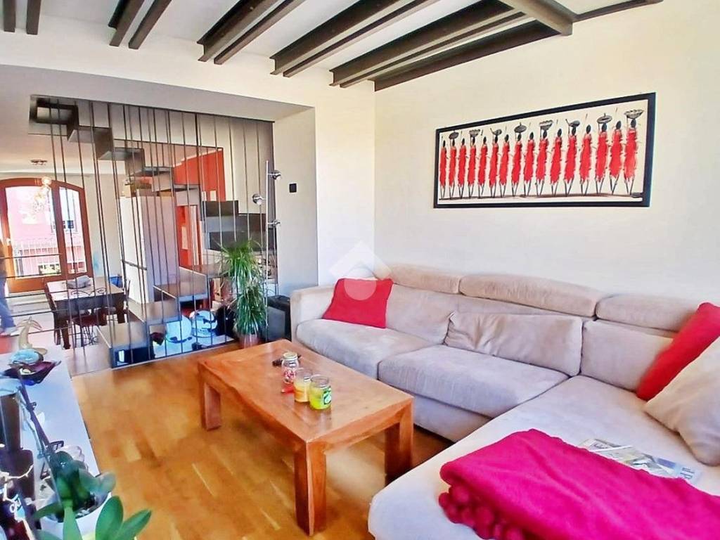 Appartamento a Angera in via Roma, 4 - Foto 5