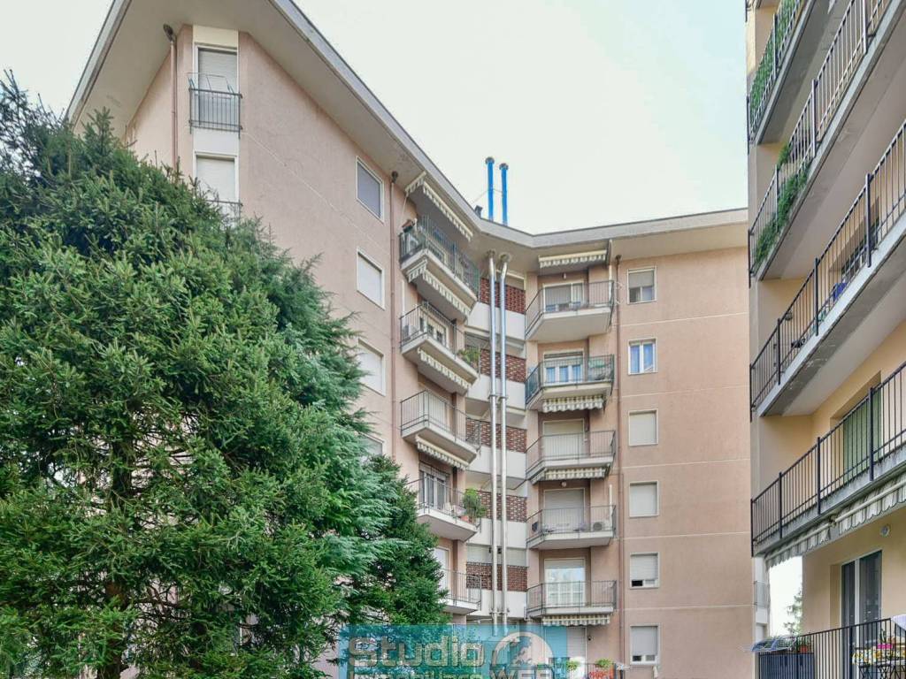 Appartamento a Erba in Via Armando Diaz, 9 - Foto 2