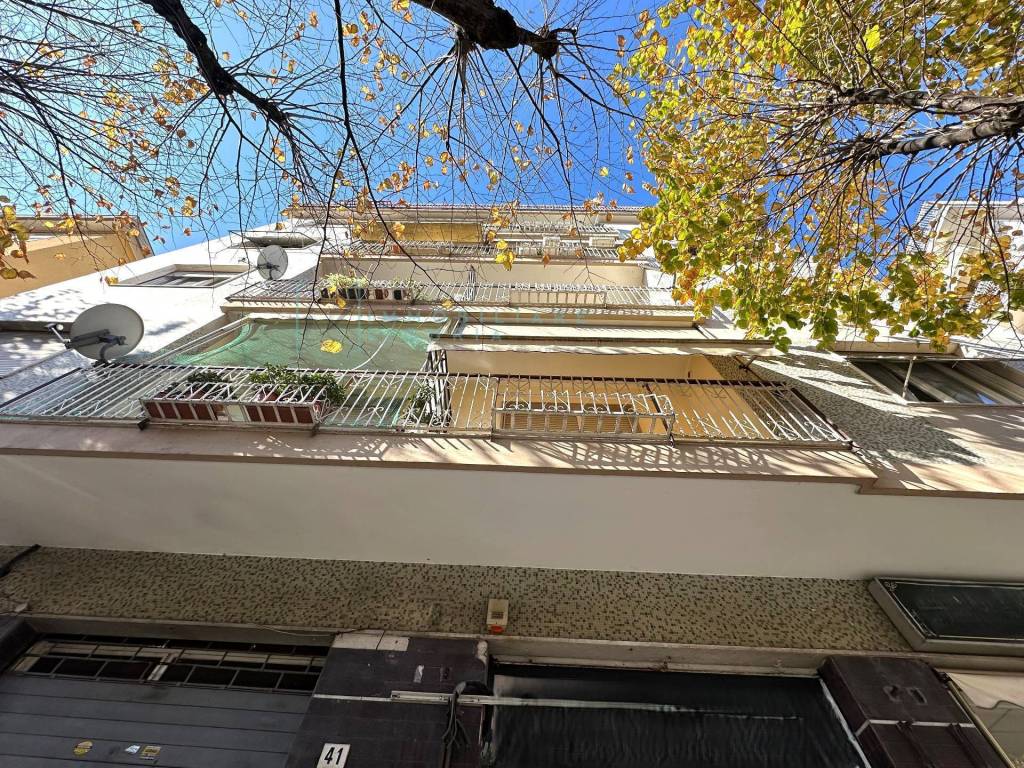 Appartamento a Albenga in Via Eperanto, 9 - Foto 3
