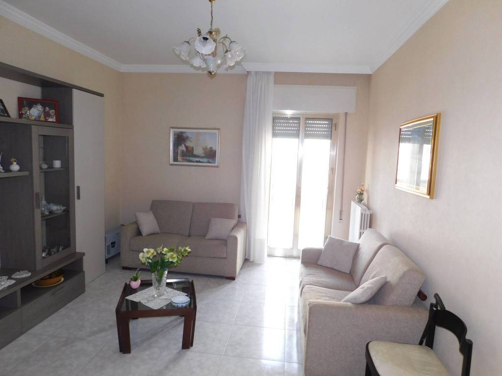 Casa indipendente a Ragusa in Via dei Mirti - Foto 3