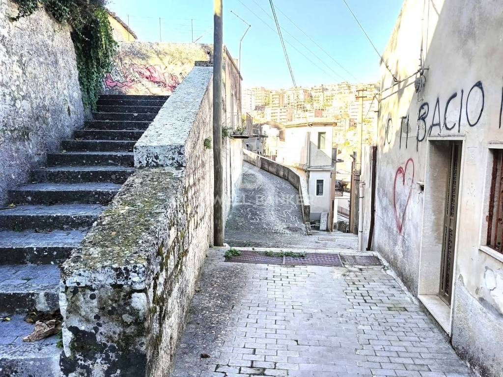 Casa indipendente a Modica in Via Monserrato, 17 - Foto 4