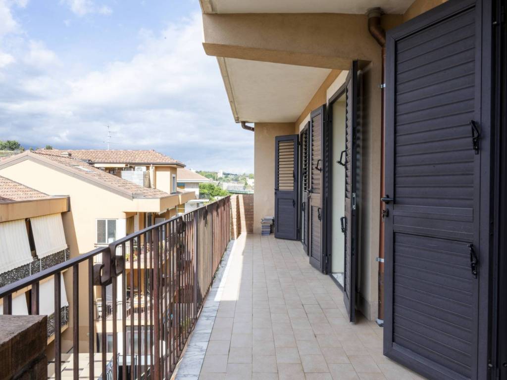 Appartamento a Aci catena in Via Scale Sant'Antonio - Foto 2