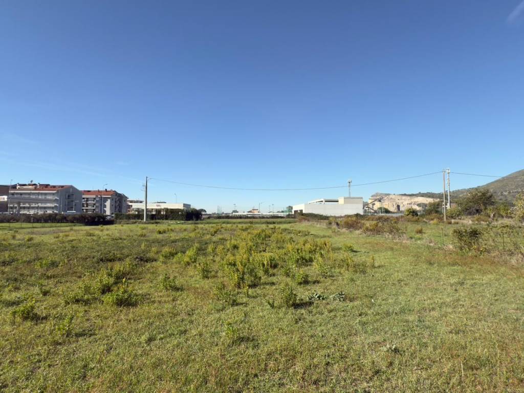 Terreno a Caserta in Via San Leucio, 1 - Foto 3