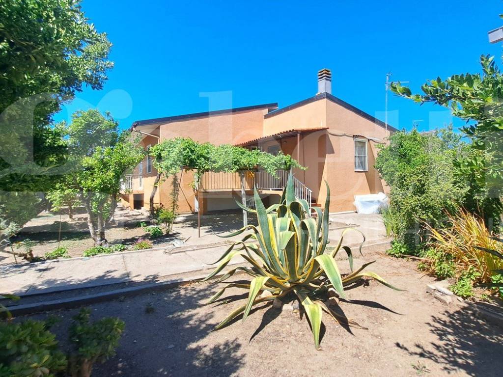 Villa a Cabras in Corso Vespucci, 39 - Foto 5