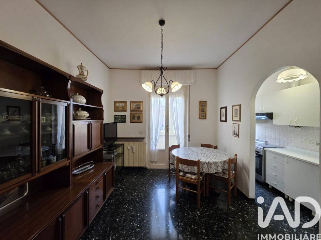 Appartamento a Vado ligure in Via 1 maggio, 29 - Foto 2