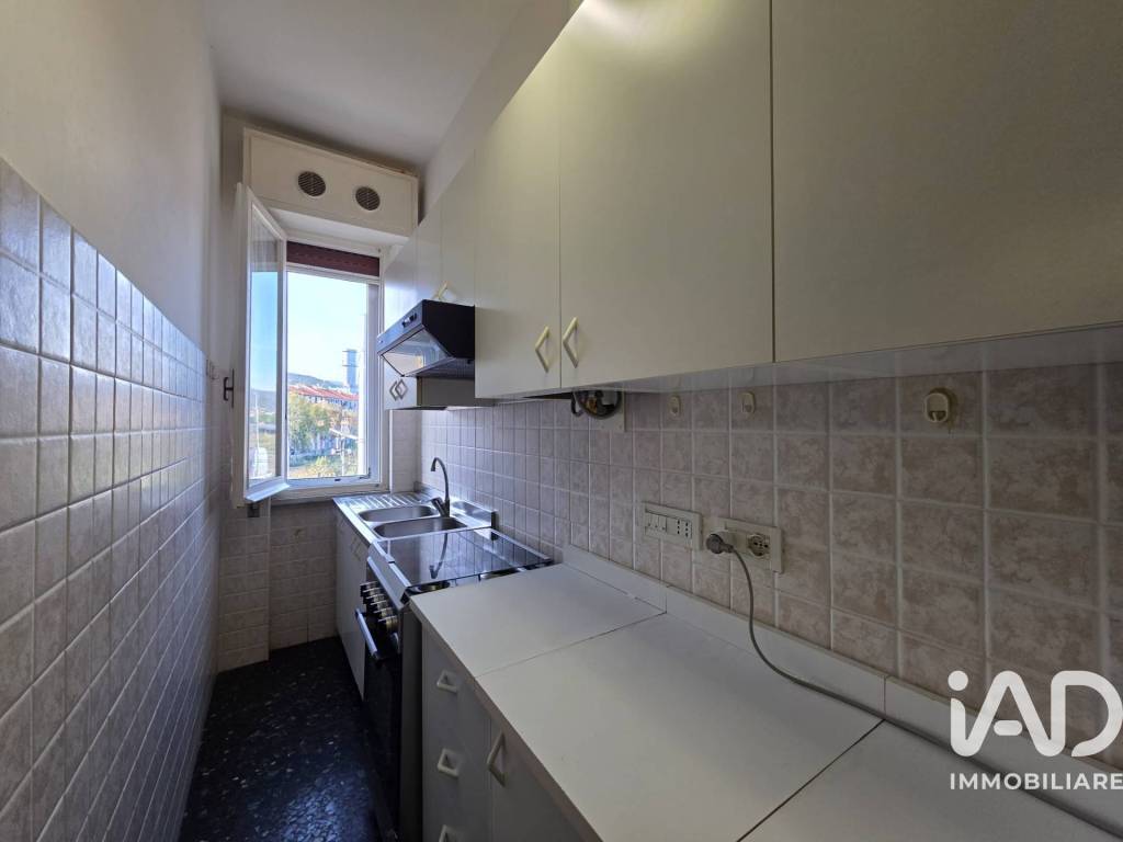 Appartamento a Vado ligure in Via 1 maggio, 29 - Foto 5