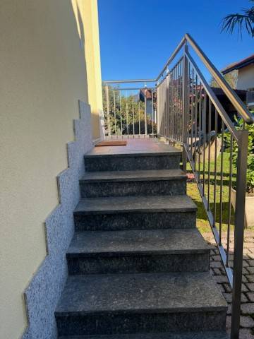 Appartamento a Luino in Via La Pezza - Foto 2