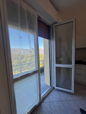 Appartamento a Luino in Via La Pezza - Foto 4