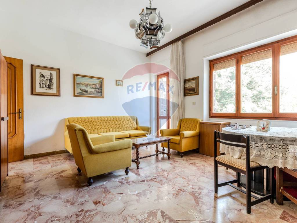 Appartamento a Isili in Vico II Giuseppe Garibaldi, 1 - Foto 3