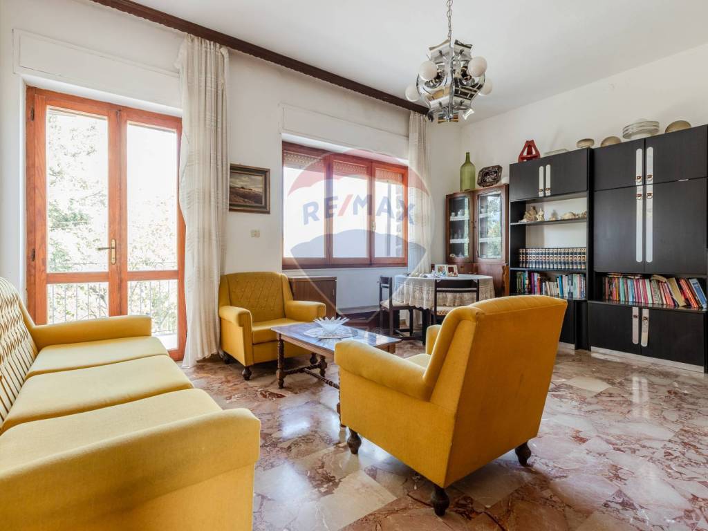 Appartamento a Isili in Vico II Giuseppe Garibaldi, 1 - Foto 5