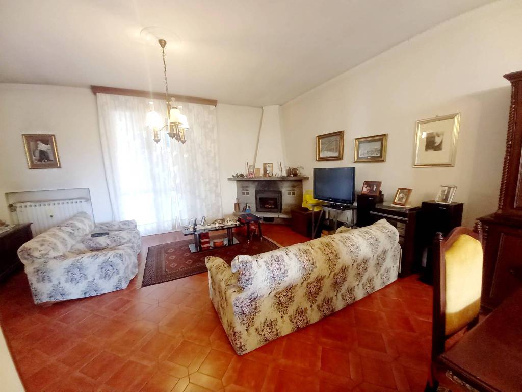 Villa a Montechiarugolo in Via Borri - Foto 5