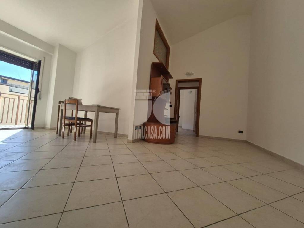 Appartamento a Crotone in via esterna marinella, crotone - Foto 2