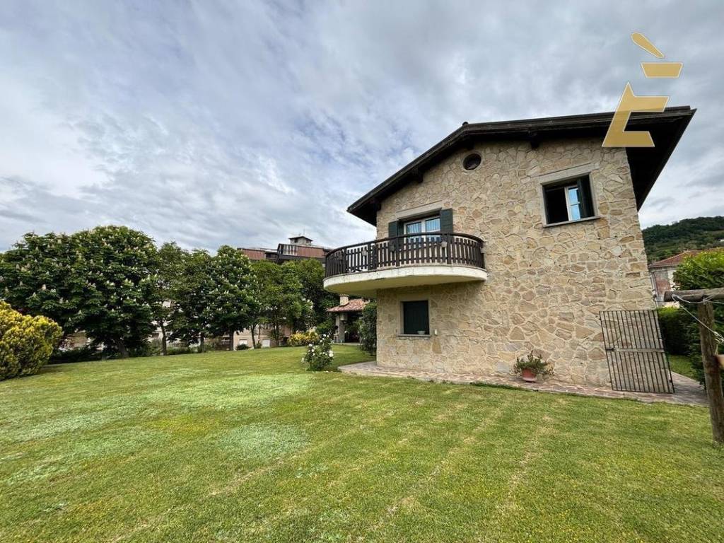 Villa a Ceva in VIA MADONNA DI CAMPAGNA, 32 - Foto 2
