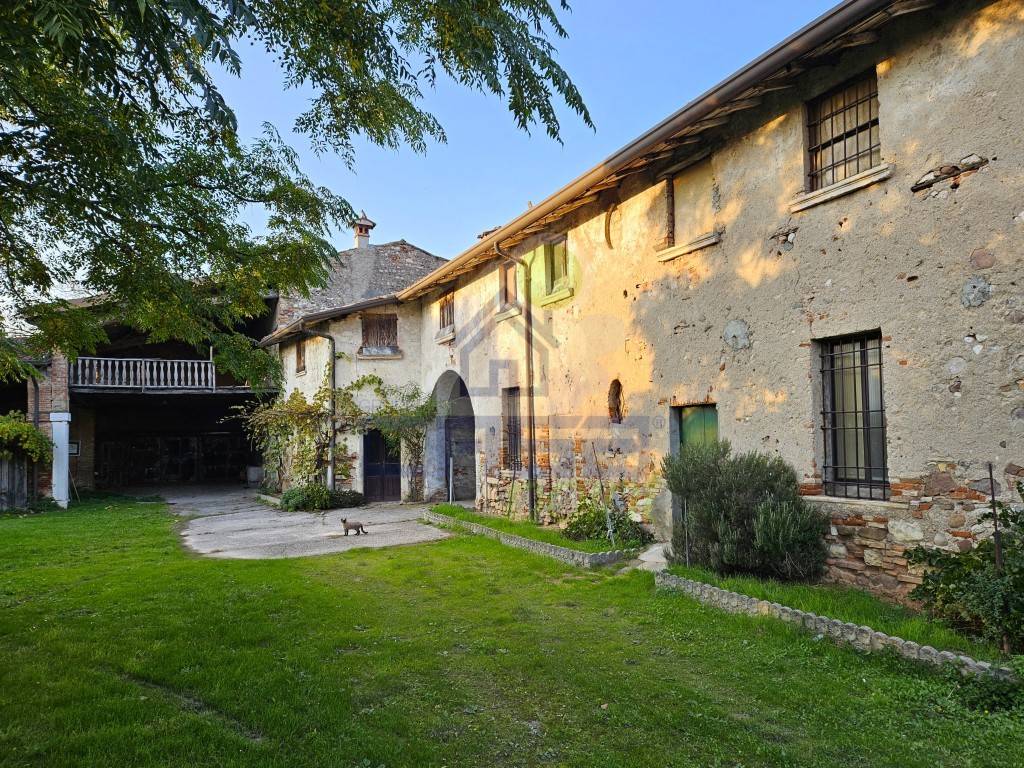 Rustico / casale a Lonato del garda in via salera - Foto 2
