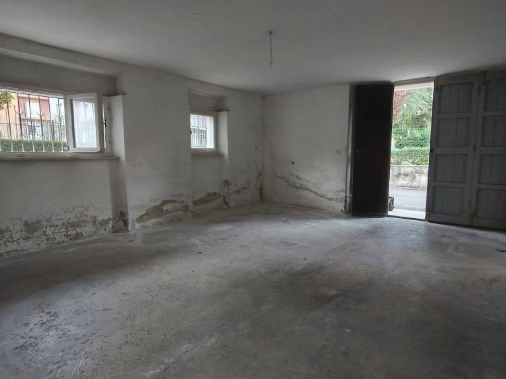 Box / garage a Jesi in Viale Giuseppe Verdi - Foto 4