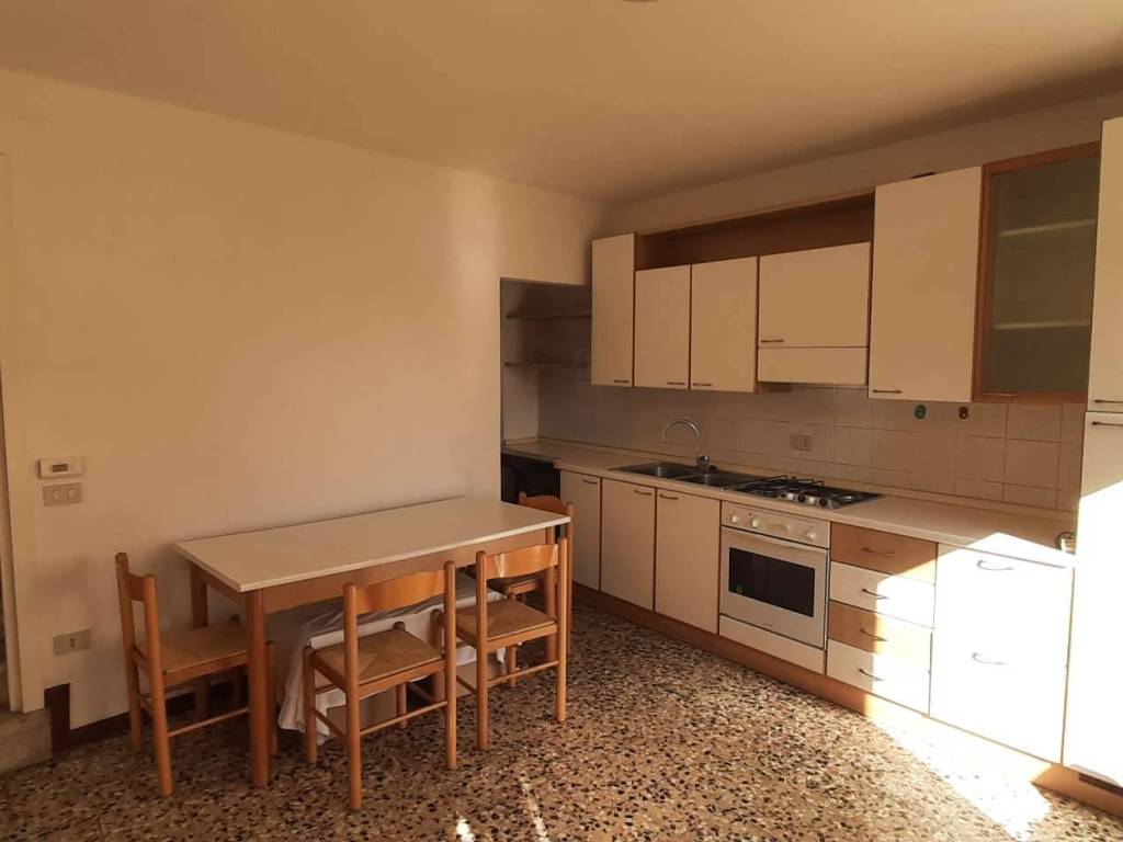 Casa indipendente a Zugliano in via Piazza - Foto 2