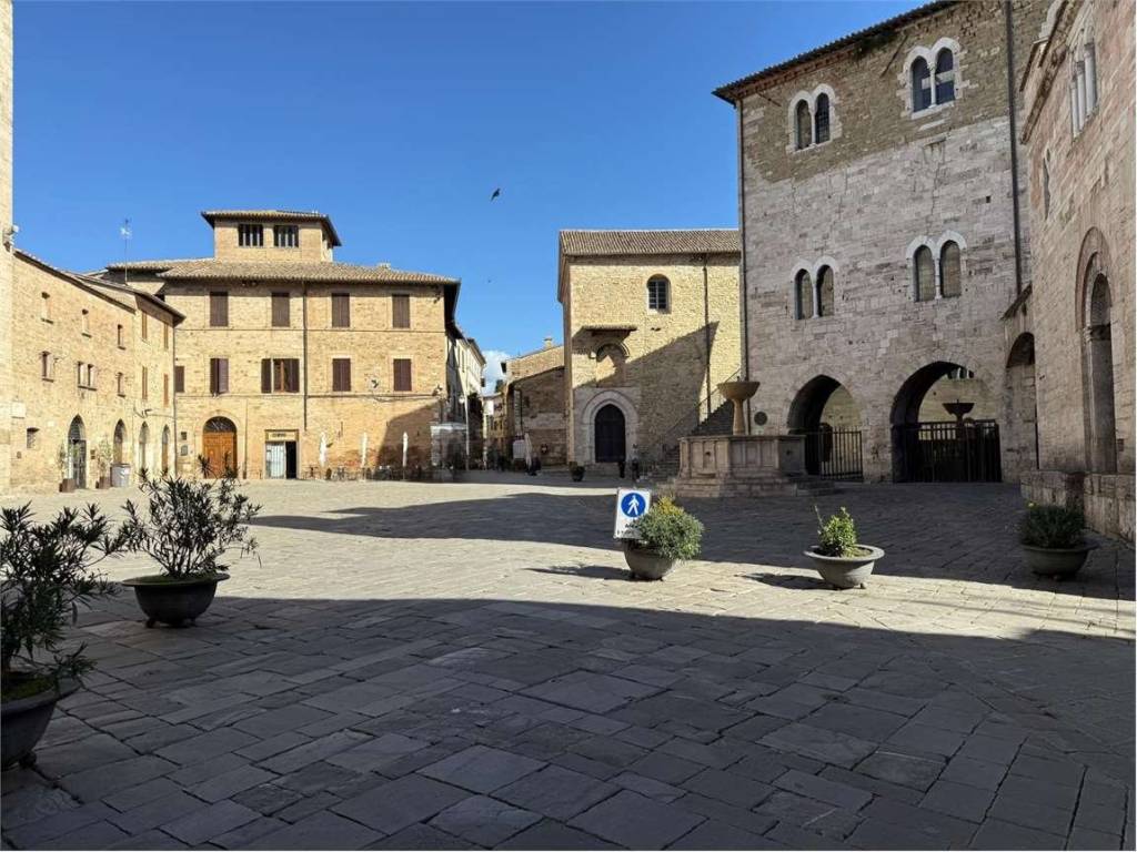 Casa indipendente a Bevagna in Corso Amendola , 34 - Foto 2