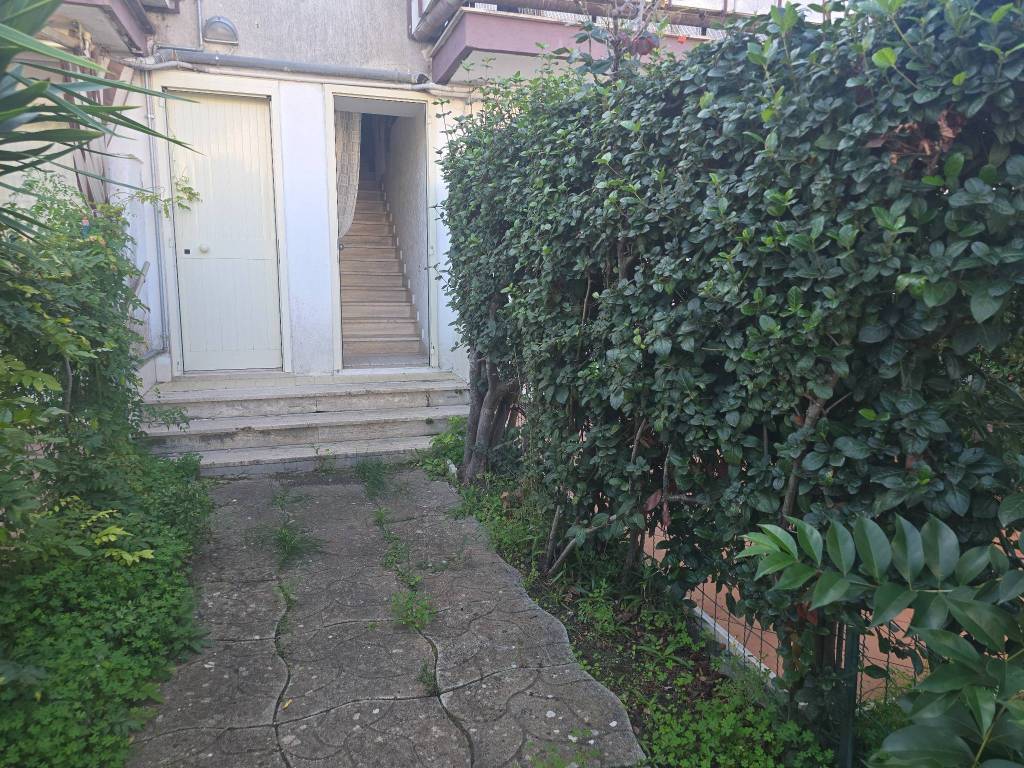 Appartamento a Manfredonia in Viale Stella Maris - Foto 5