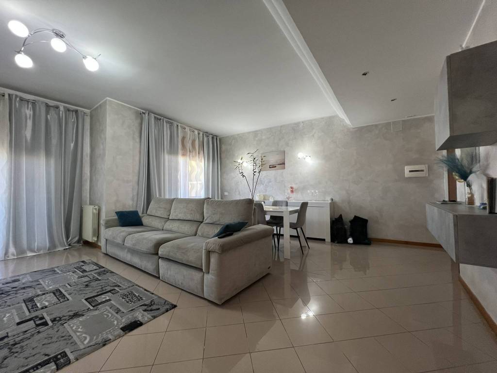 Appartamento a Reggio calabria in Via Diramazione Laboccetta, 106 - Foto 3