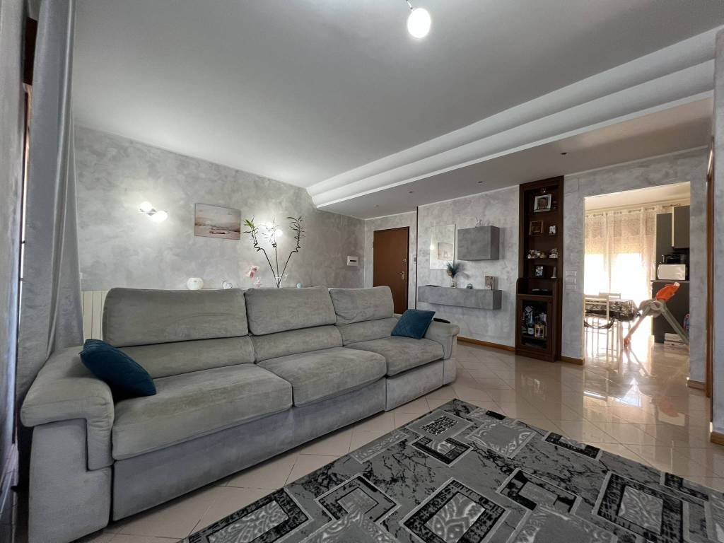 Appartamento a Reggio calabria in Via Diramazione Laboccetta, 106 - Foto 4