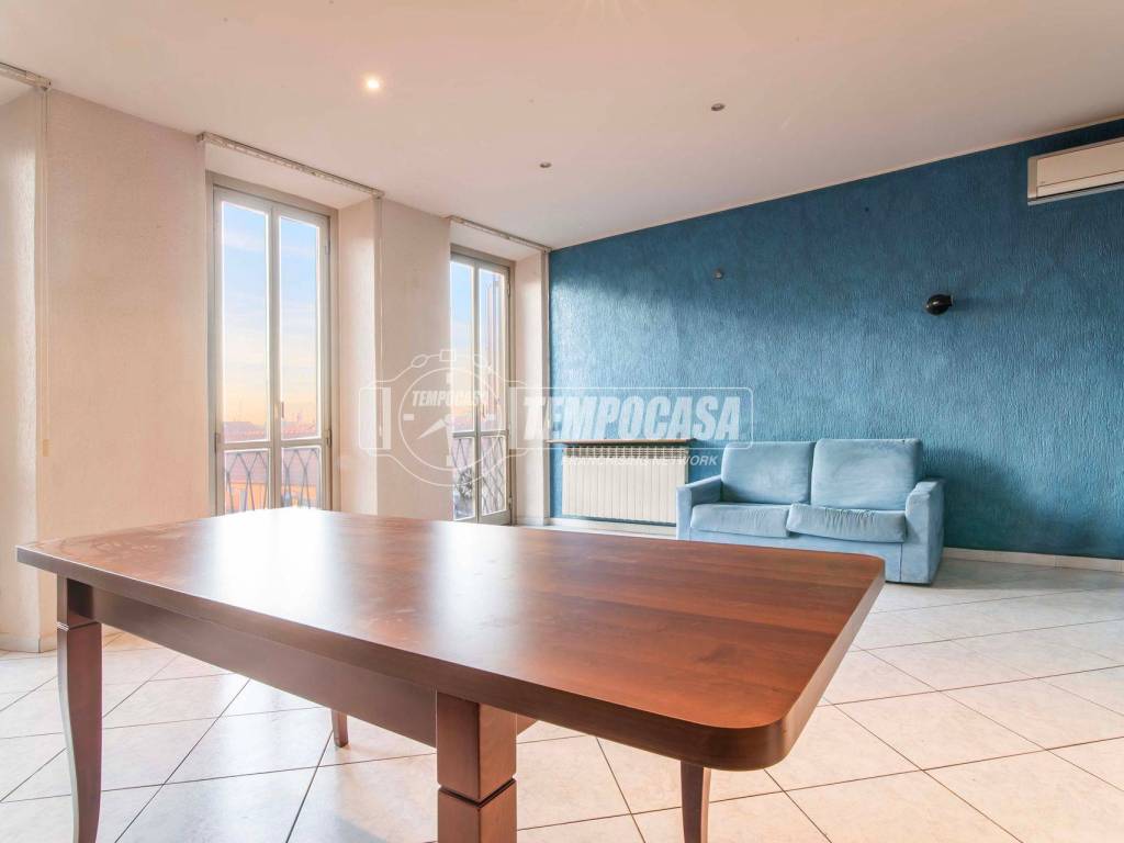 Appartamento a Gorla minore in Via Roma 57 - Foto 5