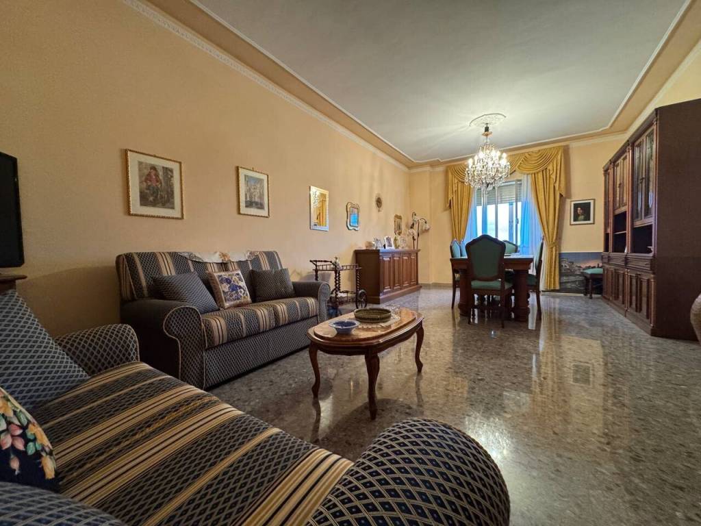 Appartamento a Osimo in Ungheria, 127 - Foto 2