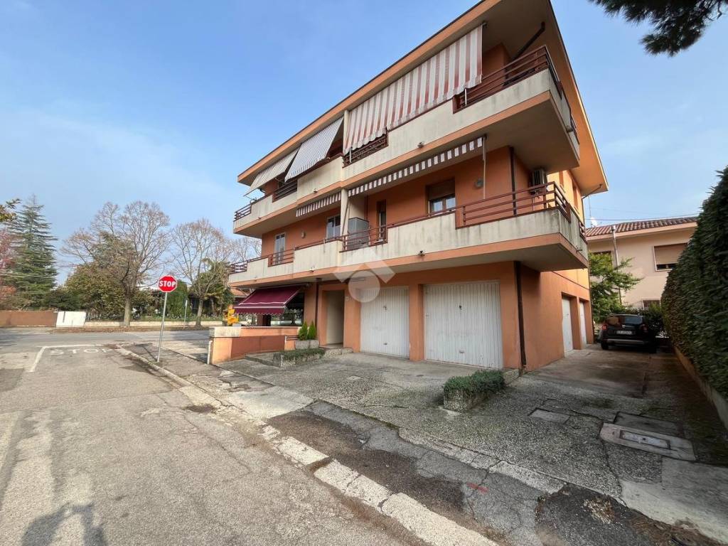 Appartamento a Rovigo in Via Gino Piva, 68 - Foto 3