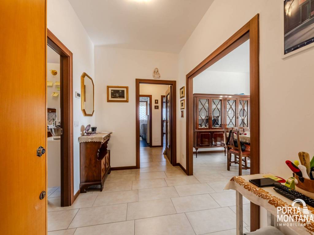 Appartamento a Rimini in Via dell'Abete, 28 - Foto 2