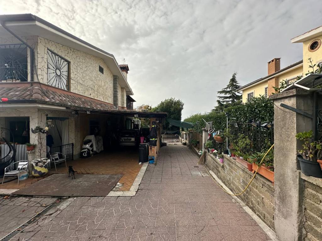 Villa a Albano laziale in Via di Muro Bianco - Foto 3