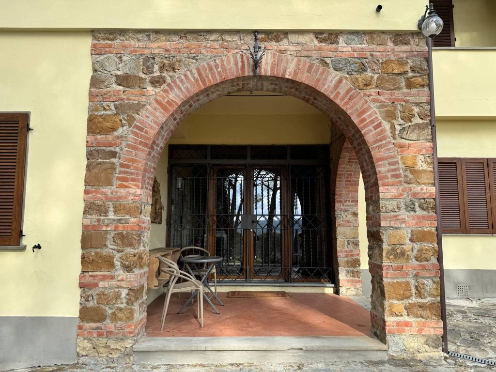 Villa a Impruneta in Strada Provinciale Chiantigiana per Val di Greve, 227 - Foto 3