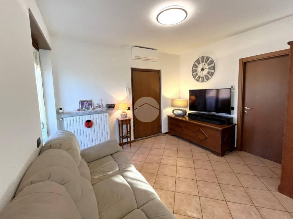 Appartamento a Verona in Via rivoli, 8 - Foto 4