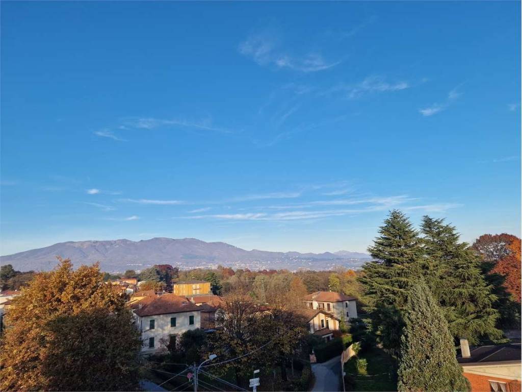 Appartamento a Biandronno in via Trento - Foto 4