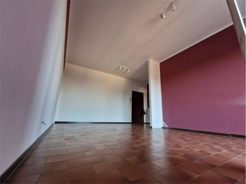 Appartamento a Biandronno in via Trento - Foto 5