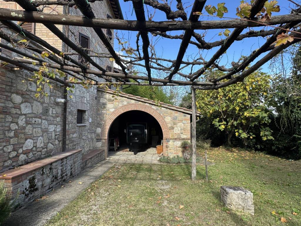 Rustico / casale a Chiusi - Foto 4