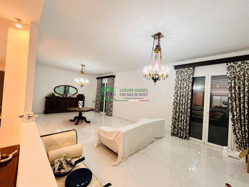 Appartamento a Comiso in Via Generale Amato - Foto 2