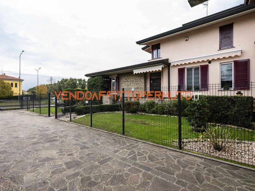 Villa a Cologne in Via Fratelli Facchetti - Foto 4