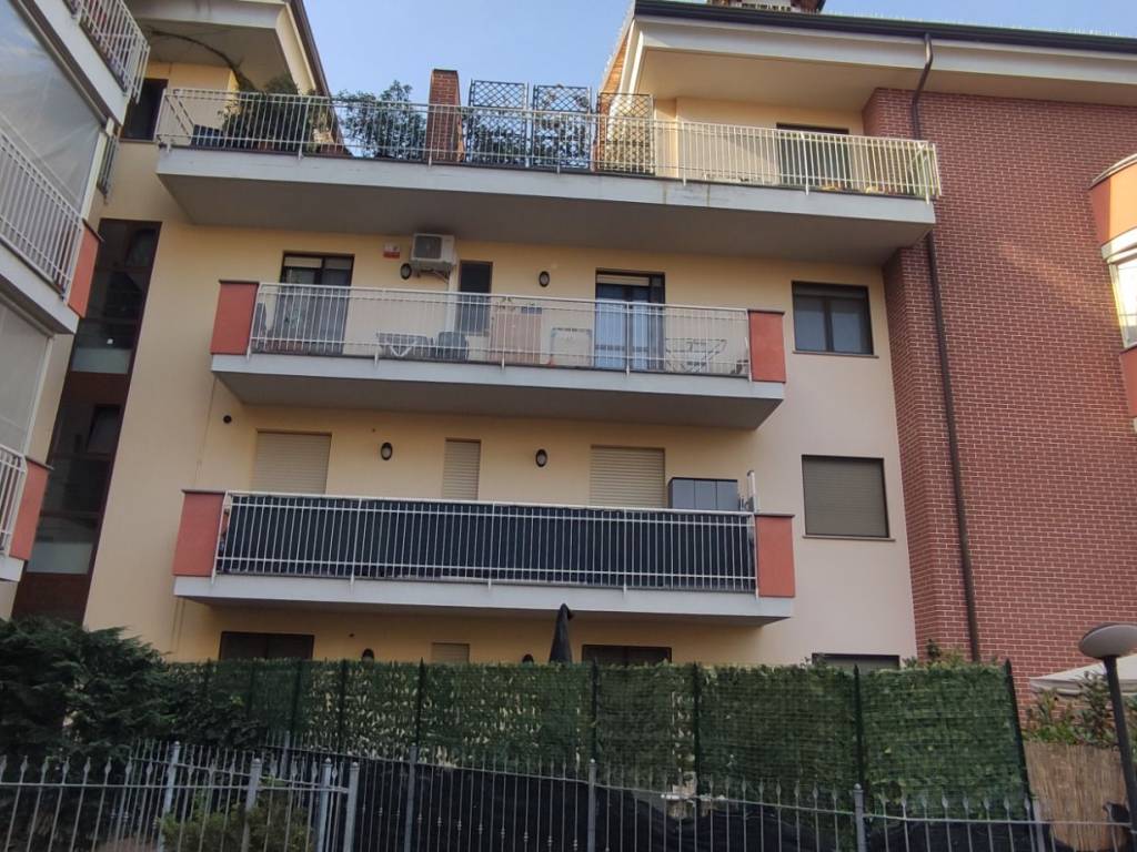 Appartamento a Vinovo in Via Salvo D'Acquisto - Foto 2